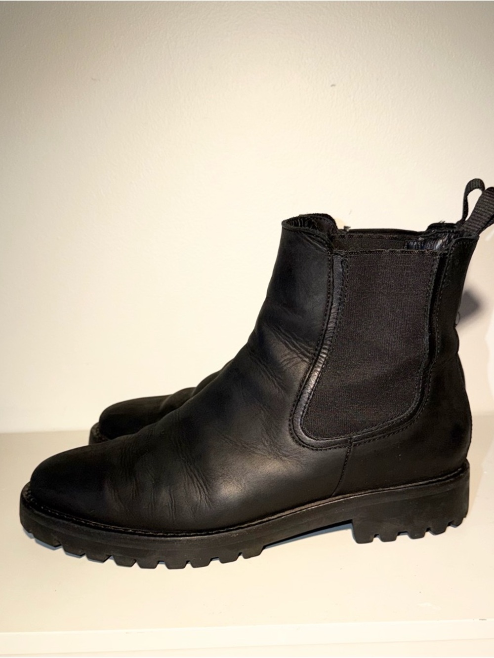 Thursday Boot Company Lug Sole Chelsea Boots Black Leather Women’s 8.5